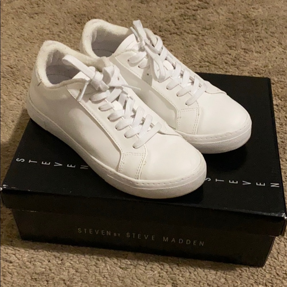 Steven by Steve Madden sneakers
